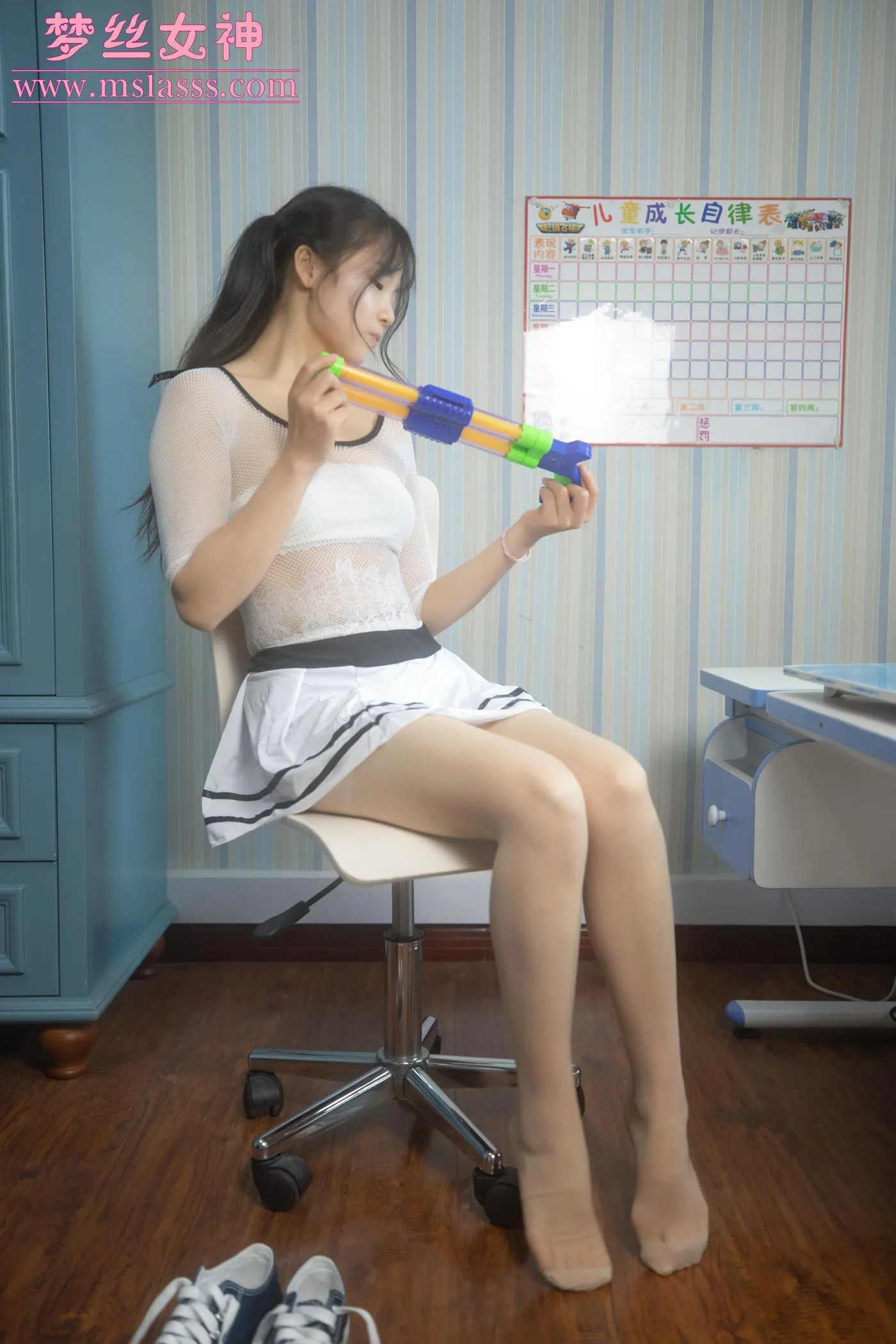 [MSLASS梦丝女神] 2020.12.24 NO.137 灵唯 双马尾杀 [64P]插图9